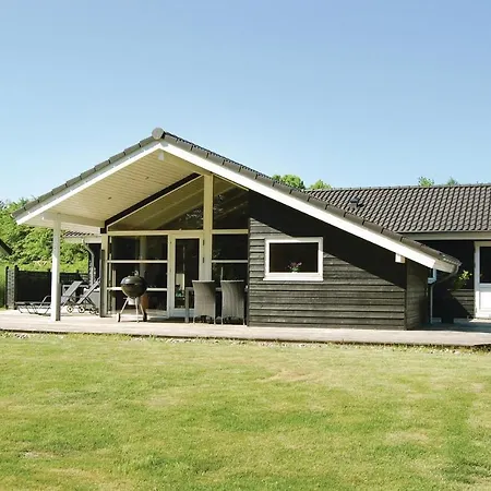 4 Bedroom Gorgeous In Toftlund *